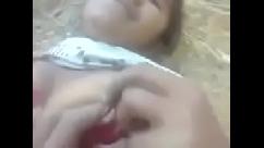चाची ने मेरे टावल में हाथ डाला