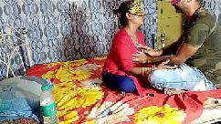 कजिन को लंड चूसते हुए पकड़ा